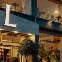 باریستا ـ صندوق دار خانم ـ نیرو جهت آبمیوه و بستنی