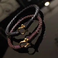 دستبند چرم و نقره طرح امگا