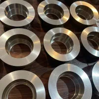 استخدام تراشکار منوال و استخدام وسط کار تراشکاری