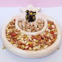 شب چله،ظرف یلدایی، آجیل خوری، اردو خوری، تنقلات