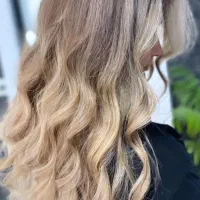 خدمات زیبایی