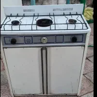 یک عدد اجاق گاز معمولی در حد نو