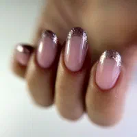 آموزش کاشت ناخن