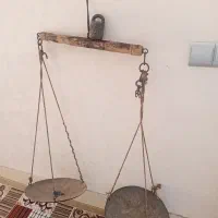 ترازوی قدیمی قدیمی|کلکسیون اشیاء عتیقه|قم, دانش|دیوار