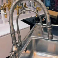 شیردومنظوره آک هست