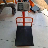 ترازو دیجیتالی ۱۵۰ کیلویی و ۳۰۰ کیلویی|فروشگاه و مغازه|تهران, خانی آباد نو شمالی|دیوار