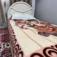 تخت یک نفره سالم تمیز بدون شکستگی