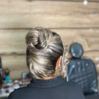 تخفیف اموزش شنیون و زلف با مدرک فنی حرفه ای|خدمات آموزشی|شیراز, میانرود|دیوار