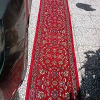 در عدد کناره فرش لاکی
