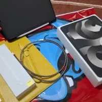 آیپد ایر M1 64gig با لوازم جانبی کامل