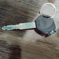 گمشده ریموت به همراه دوعددسوییچ موتور