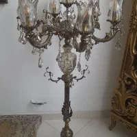 اباژور ایستاده