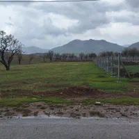 زمین آبی کنار آسفالت چسبیده محدوده روستا هاچه سو