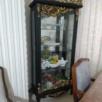 یک عدد ویترین