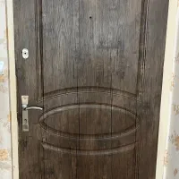 درب های چوبی ساختمان