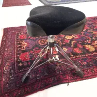 صندلی درامز