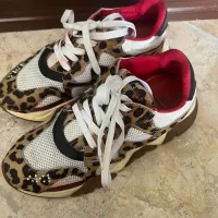 کتونی ورساچه مدل و طرح خاص