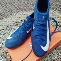 کفش فوتبال NIKE AIR ZOOMسایز41 با رنگ خاص وکمیاب