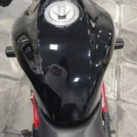 بنلی 300|موتورسیکلت|اندیشه, اندیشه فاز ۱|دیوار