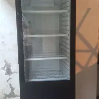یخچال ویترینی در حد نو