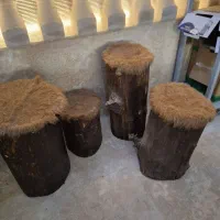 نیمکت چوبی