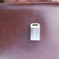فلش بلوتوث