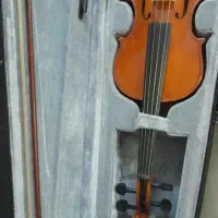 ویولن TF سایز4/4.کاملا سالم.فقط یکماه استفاده شده|ویولن|کرج, حیدرآباد|دیوار