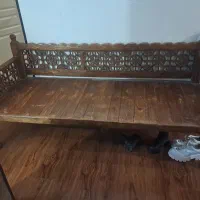 تخت سنتی چوبی