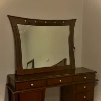 کمد کشو دار و اینه چوب