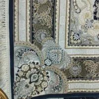 سلام یک عدد فرش ۹ متری درحدنونوبه فروش میرسد