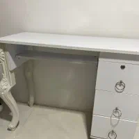 میز ناخن