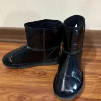 نیم بوت مشکی از برند آگ (UGG)|کیف، کفش، کمربند|کرج, گوهردشت|دیوار