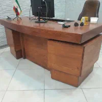 میز و صندلی مدیریتی قدیمی