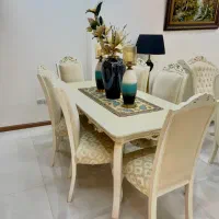 یک دست مبل شیک و میز ناهارخوری ۸ نفره