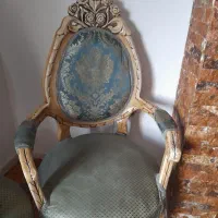 مبل تاج دار|مبلمان خانگی و میز عسلی|تالش, هشتپر|دیوار