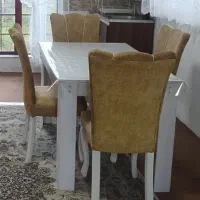 میز غذاخوری ۴ نفره