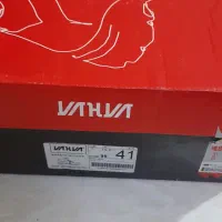 کفش کار|کیف، کفش، کمربند|قدس, شهر‌قدس|دیوار