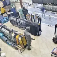 فروشنده با تجربه