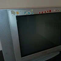 تلویزیون کاملا سالم همراه میز تلویزیون|تلویزیون و پروژکتور|محمدشهر, همایون ویلا|دیوار