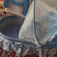 گهواره وکالسکه و روروک و کریر|اسباب و اثاث بچه|شیراز, اصلاح‌نژاد|دیوار