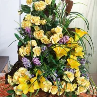 سبد گل مناسب هدیه