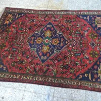 دوعدد قالی دستباف محلی بختیاری