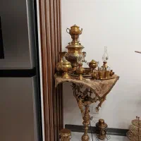 سماور و وسایلش ذغالی و میز