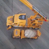 جرثقیل و میکسر  اسباب بازی  ۱۰۰۰۰۰۰ تومان|اسباب‌بازی بچه|ارومیه, |دیوار