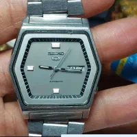 ساعت های قدیمی وکارکرده