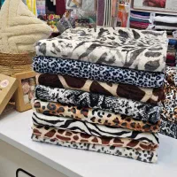 پتوی طرح پوستی یک نفره|رختخواب، بالش، پتو|چالوس, |دیوار