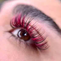 خدمات زیبایی مژه