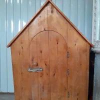 لانه مرغ و خروس سگگ و دیگرحیوانات اهلی خانگی