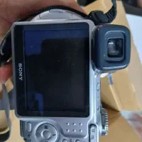 فروش دوربین هم فیلمبرداری هم عکاسی مموری خور