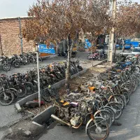 موتور سیکلت خاموش و روشن